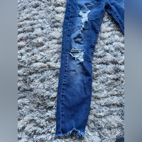 Medium Wash Distressed Gap High-Rise Skinny Jeans - Picture 7 of 8